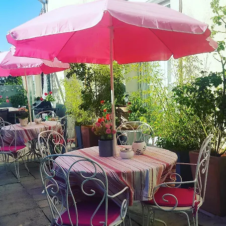 Alojamento de Acomodação e Pequeno-almoço La Belle Vie Montréal