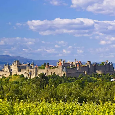 La Belle Vie Bed & Breakfast Montreal (Aude)